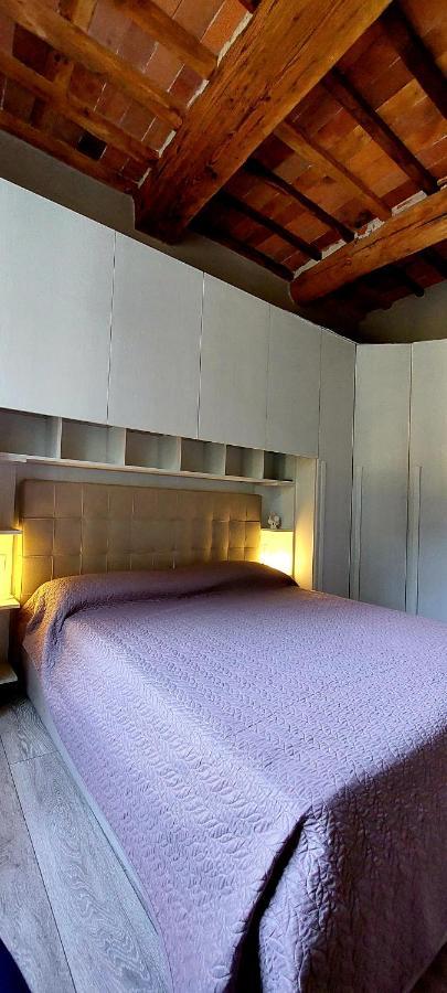 Claudia'S Home Pescia Exterior photo