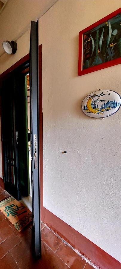 Claudia'S Home Pescia Exterior photo
